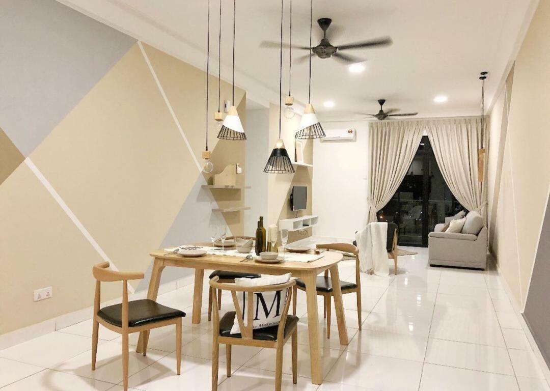 Johor Bahru Paradigm LePlatino Homestay Luaran gambar